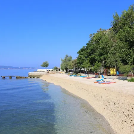 With Parking Space Kastel Kambelovac, - 21027 *